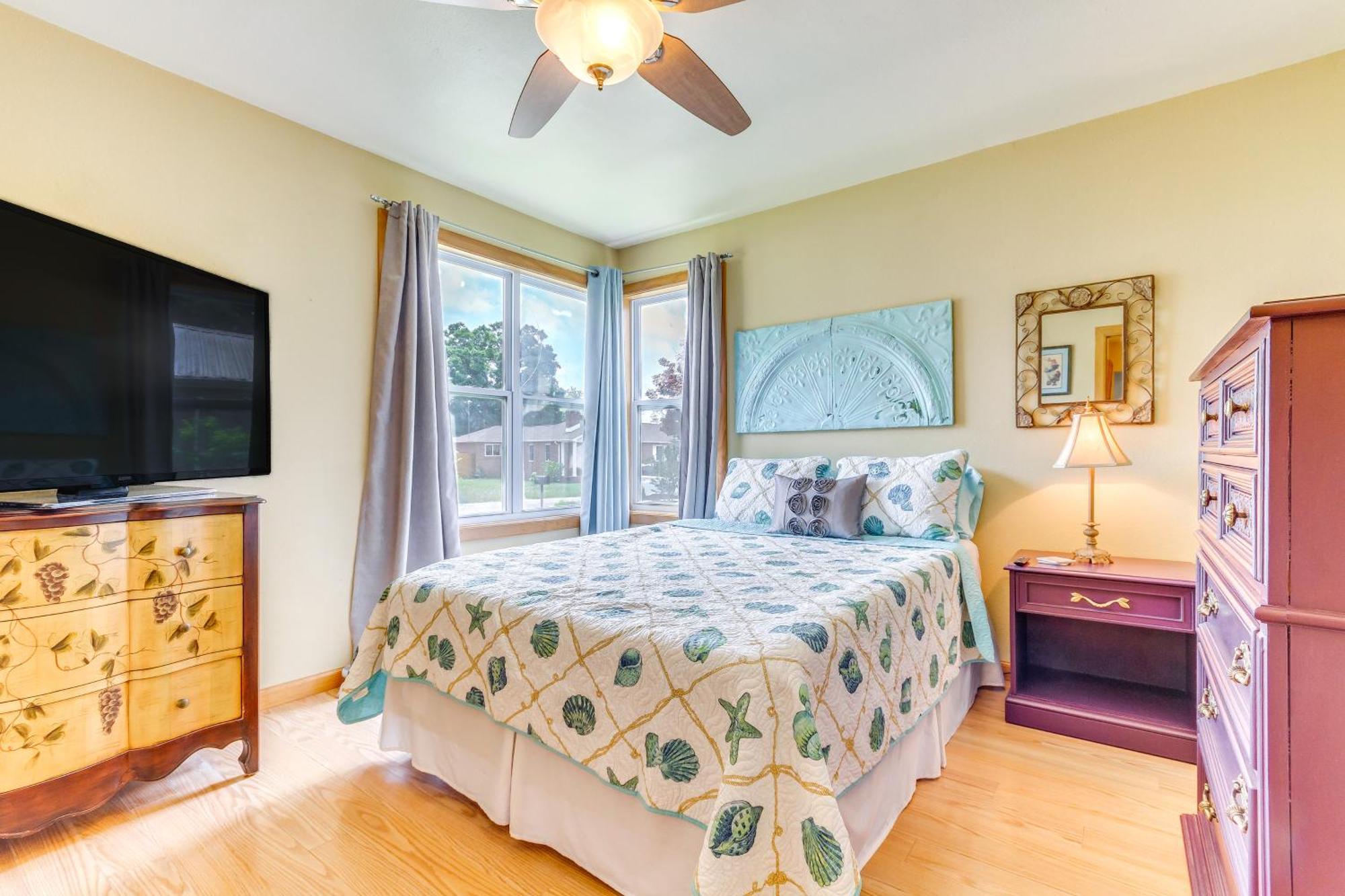 Pensacola Home With Private Spa Walk To Beach! Zewnętrze zdjęcie